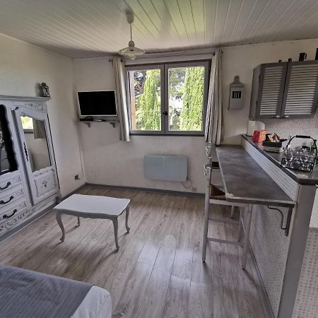 Guest House Provencal 비트롤레즈 외부 사진